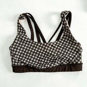 Lululemon sports bra